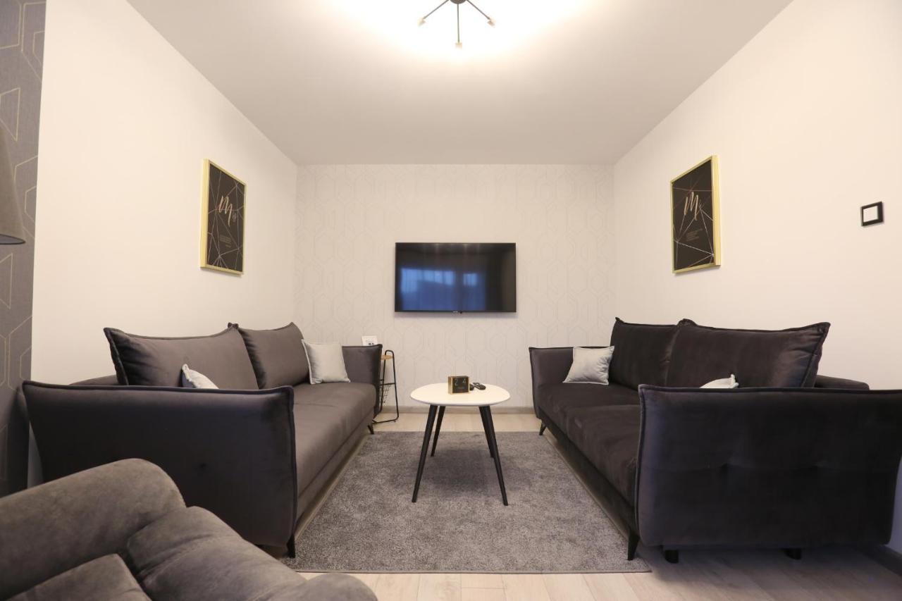 קובנה Comfy 2 Room Apartment - Free Parking - 350Mbps Wifi - Netflix מראה חיצוני תמונה