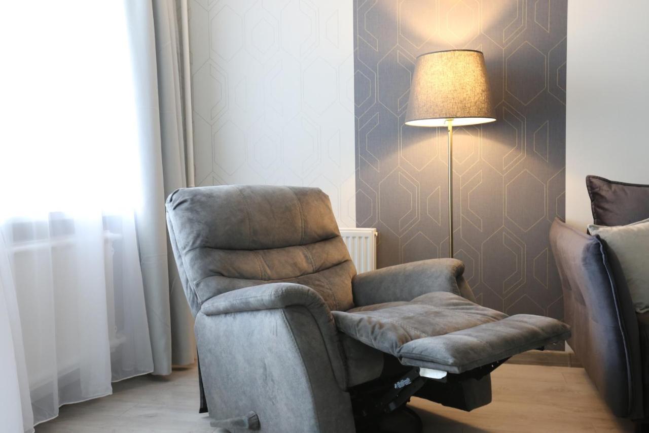 קובנה Comfy 2 Room Apartment - Free Parking - 350Mbps Wifi - Netflix מראה חיצוני תמונה