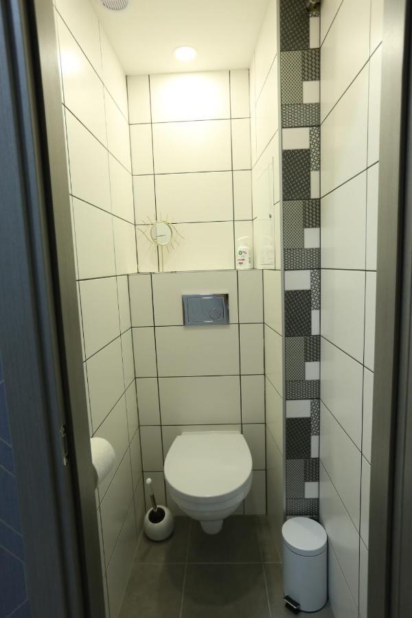 קובנה Comfy 2 Room Apartment - Free Parking - 350Mbps Wifi - Netflix מראה חיצוני תמונה