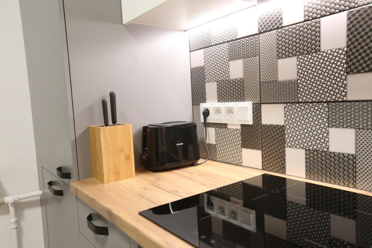 קובנה Comfy 2 Room Apartment - Free Parking - 350Mbps Wifi - Netflix מראה חיצוני תמונה