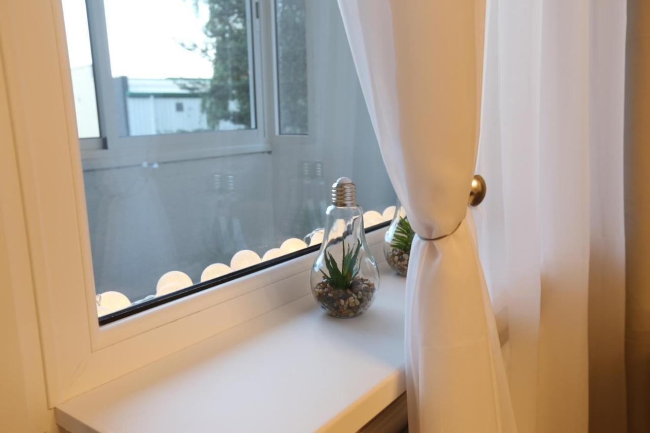 קובנה Comfy 2 Room Apartment - Free Parking - 350Mbps Wifi - Netflix מראה חיצוני תמונה