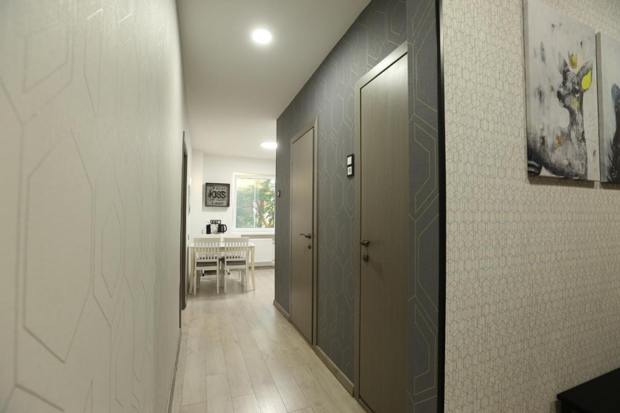 קובנה Comfy 2 Room Apartment - Free Parking - 350Mbps Wifi - Netflix מראה חיצוני תמונה